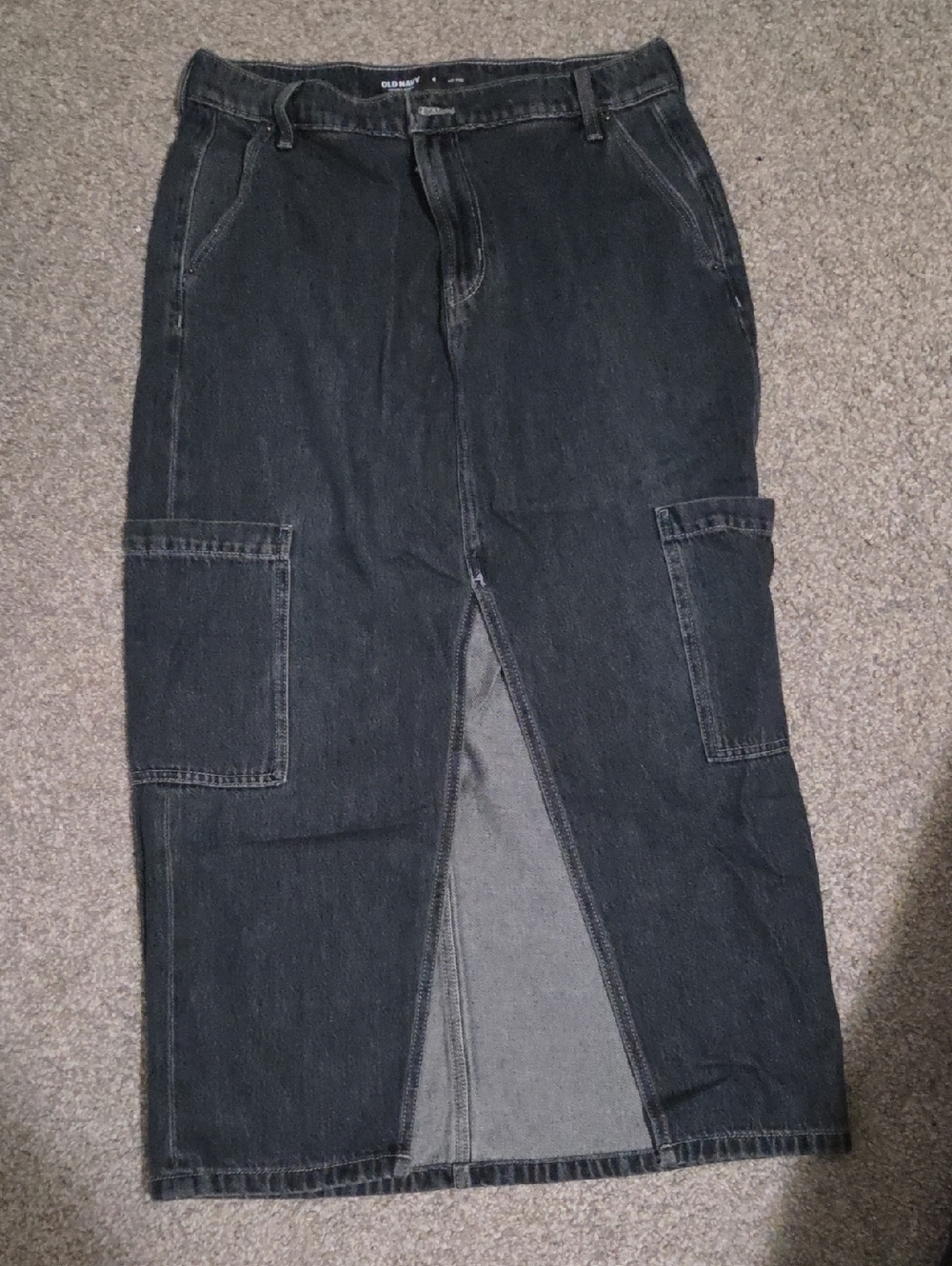 Old Navy Dark Denim Straight Cargo Skirt Size 8